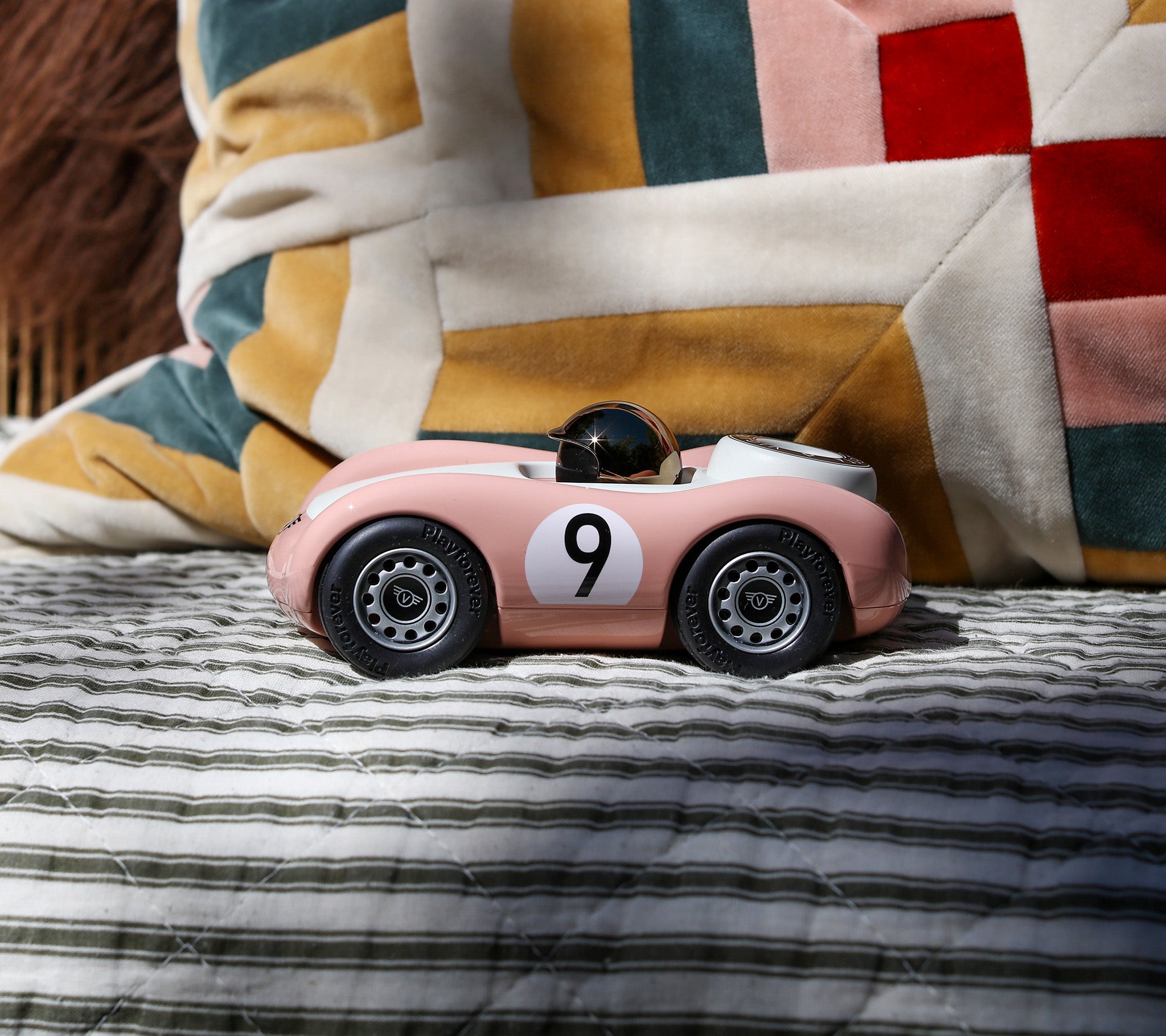 Playforever VV105 Viglietta Dottie - Pink and White Car